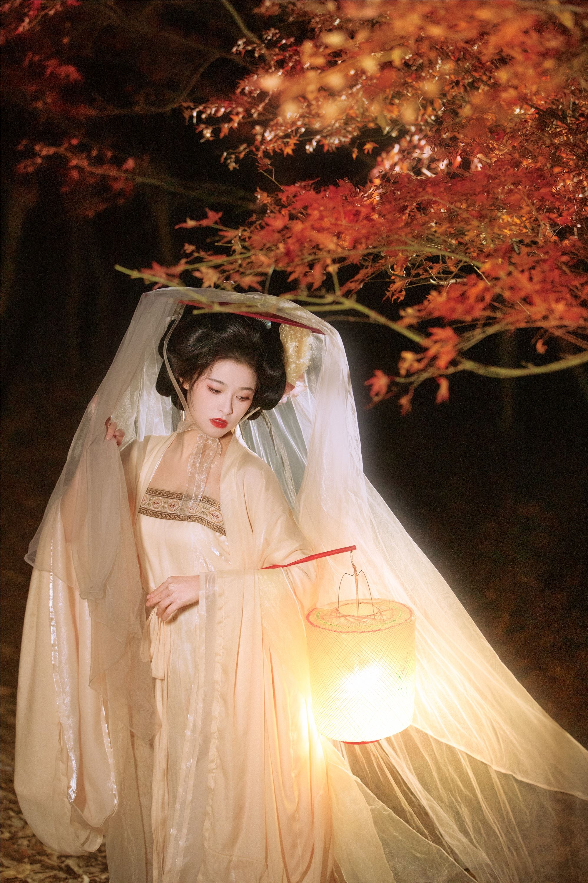 YITUYU 艺图语 2025.03.06 枫霜 恬恬圈圈